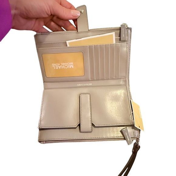 Michael Kors Jet Set Travel Double Zip Wristlet | NWT - Picture 5 of 8